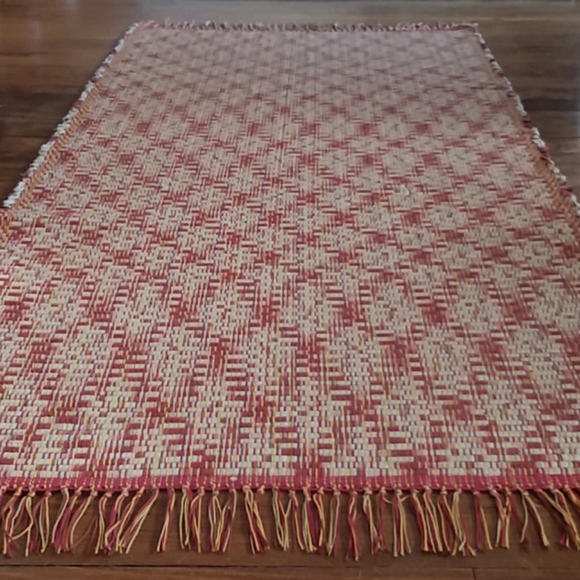 Beautiful Hand Loomed Area Rug - Picture 5 of 5